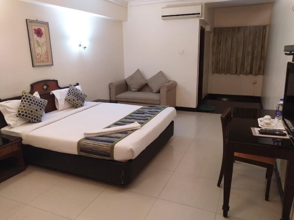 Suvarna Regency Hassan Exterior photo